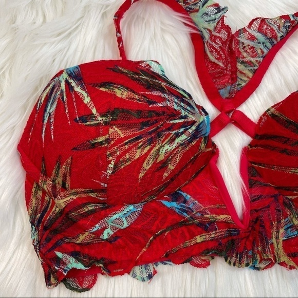 PINK VS Palm Print Date Plunge Push-Up Medium - Picture 4 of 14